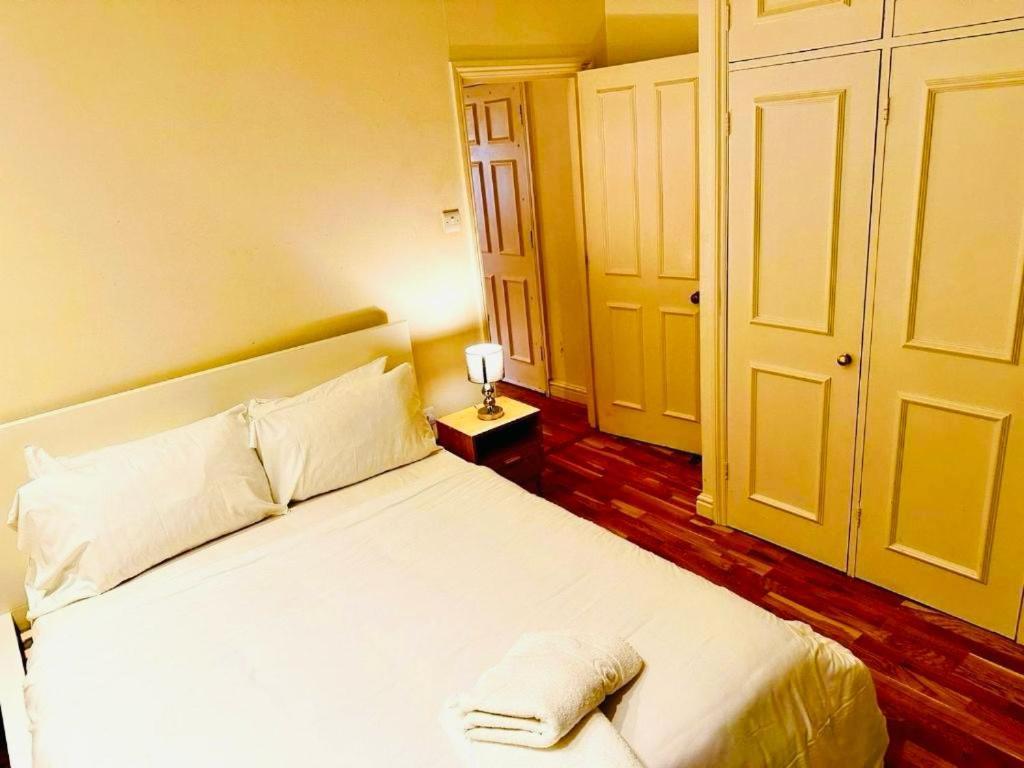 Lovely Apartments Around Kensington And Chelsea Locations W8 Sw5 Sw3 Sw10 By Ricky & Giustina لندن المظهر الخارجي الصورة